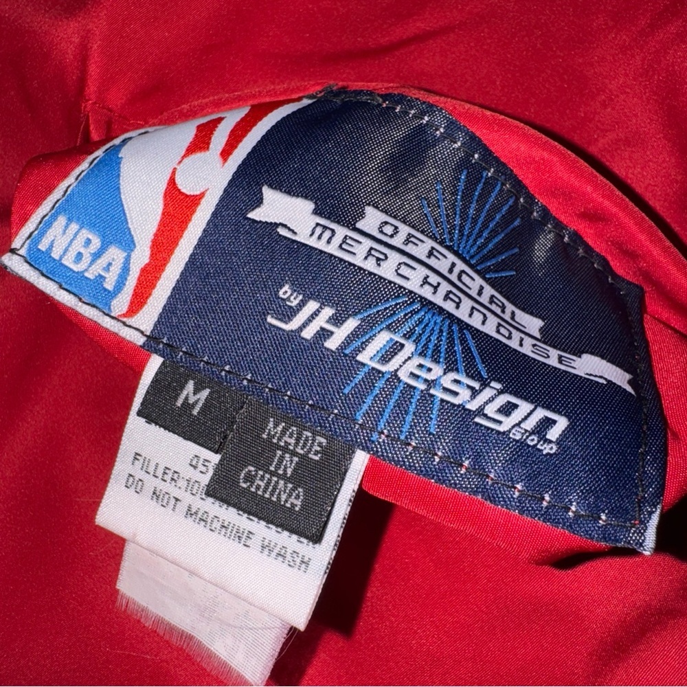Reversible Chicago Bulls Jacket - Picture 13 of 16